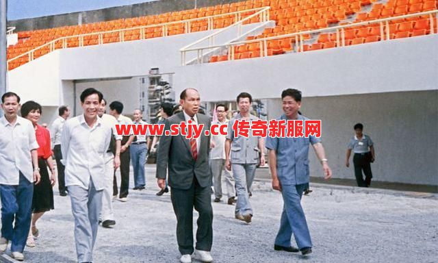 当年谁有它，连安全区大门都不敢出？